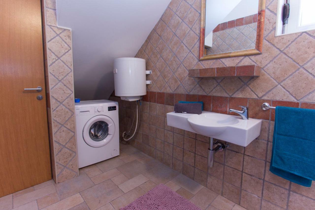 Apartment Ema ザダル エクステリア 写真